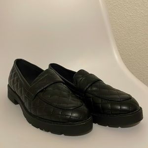 Black Women’s Loafers (Size 7.5)